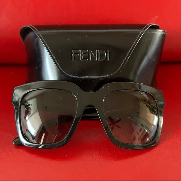 Dolce & Gabbana Black Square Sunglasses Made in Italy EUC w  display picture 1